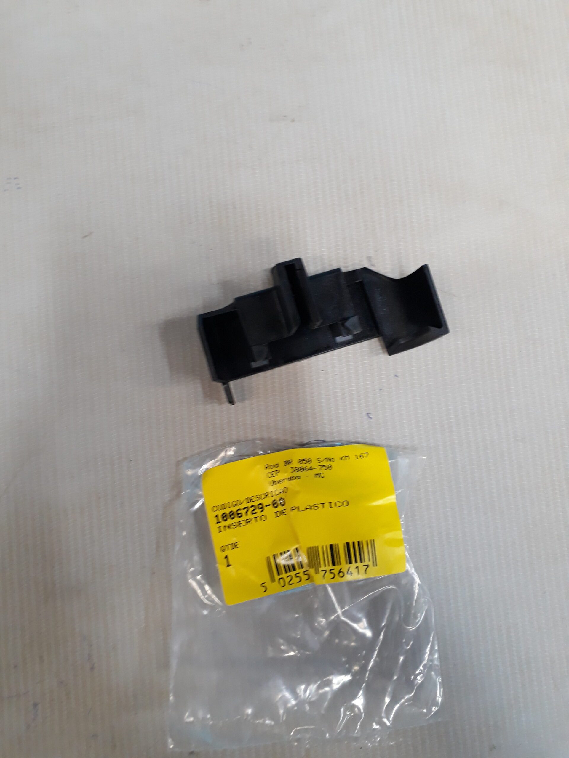 1006729-00 Inserto De Plastico Para Martelo Demolidor D25899k-b2 Dewalt 1006729-00 - Imagem 1
