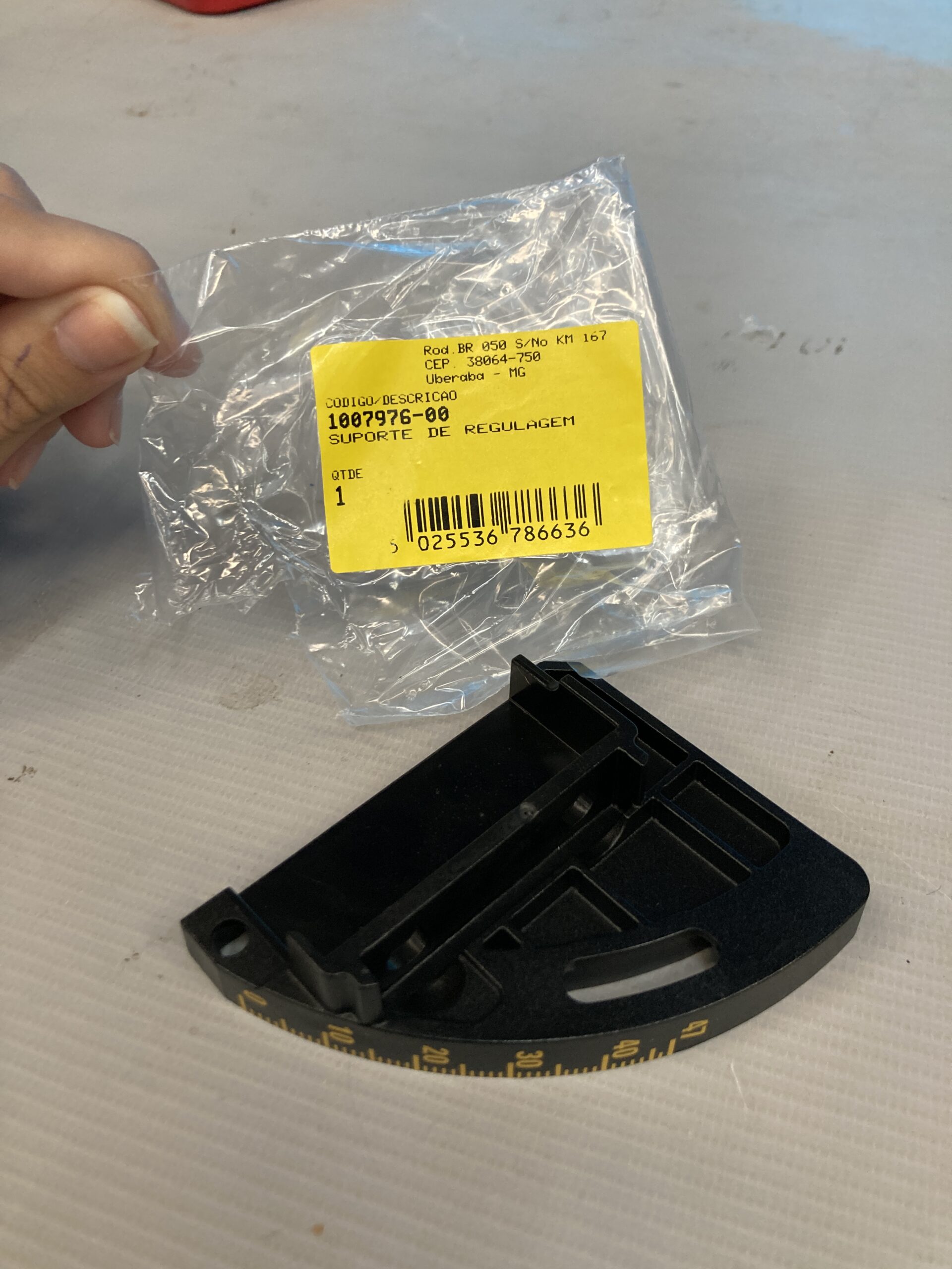 1007976-00 Suporte De Regulagem Para Serra Circular Dws520k-b2 Dewalt 1007976-00 - Imagem 1