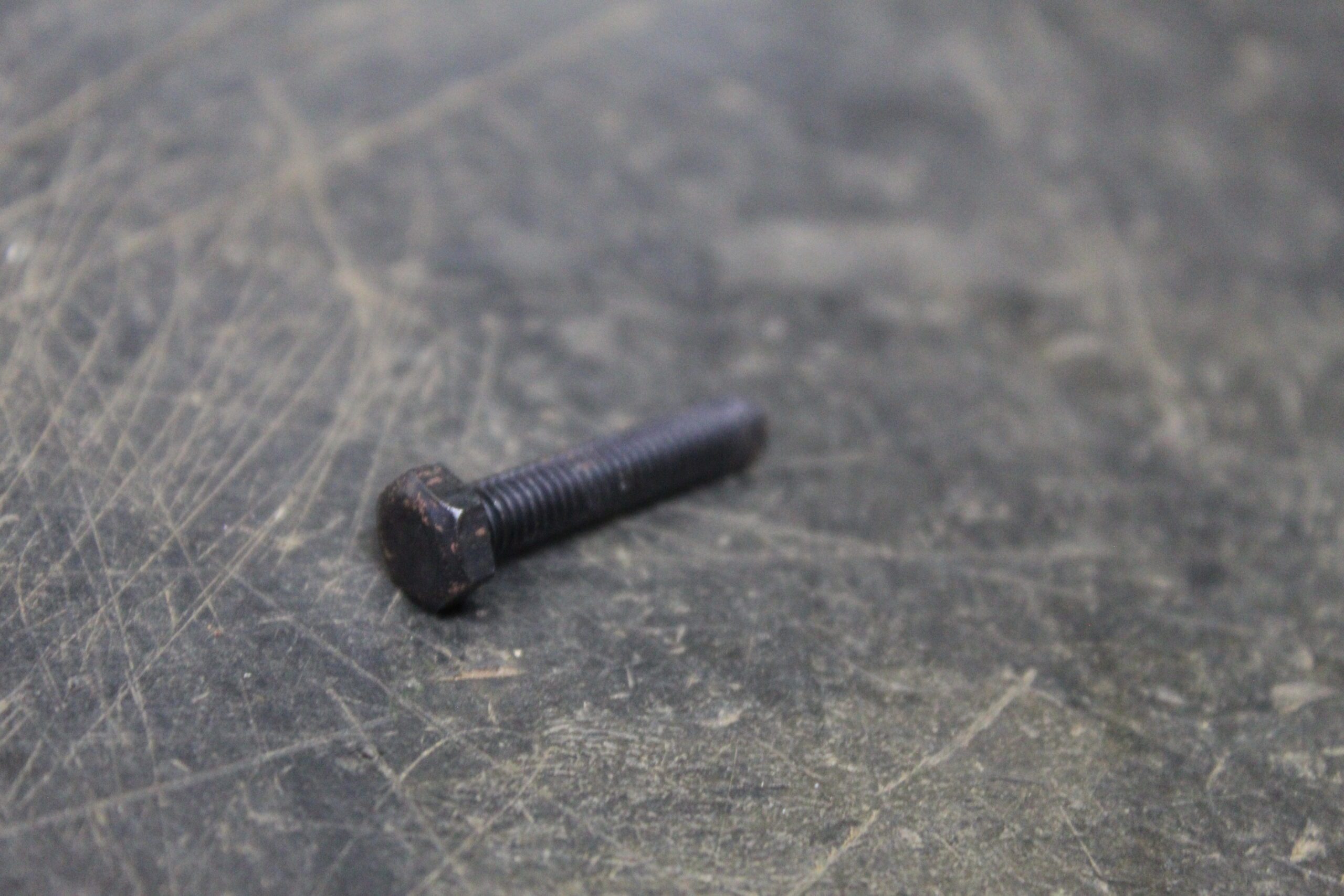 5140032-22 Parafuso Para Serra De Mesa Ou Bancada Dw745-b2 Dewalt 5140032-22 - Imagem 1