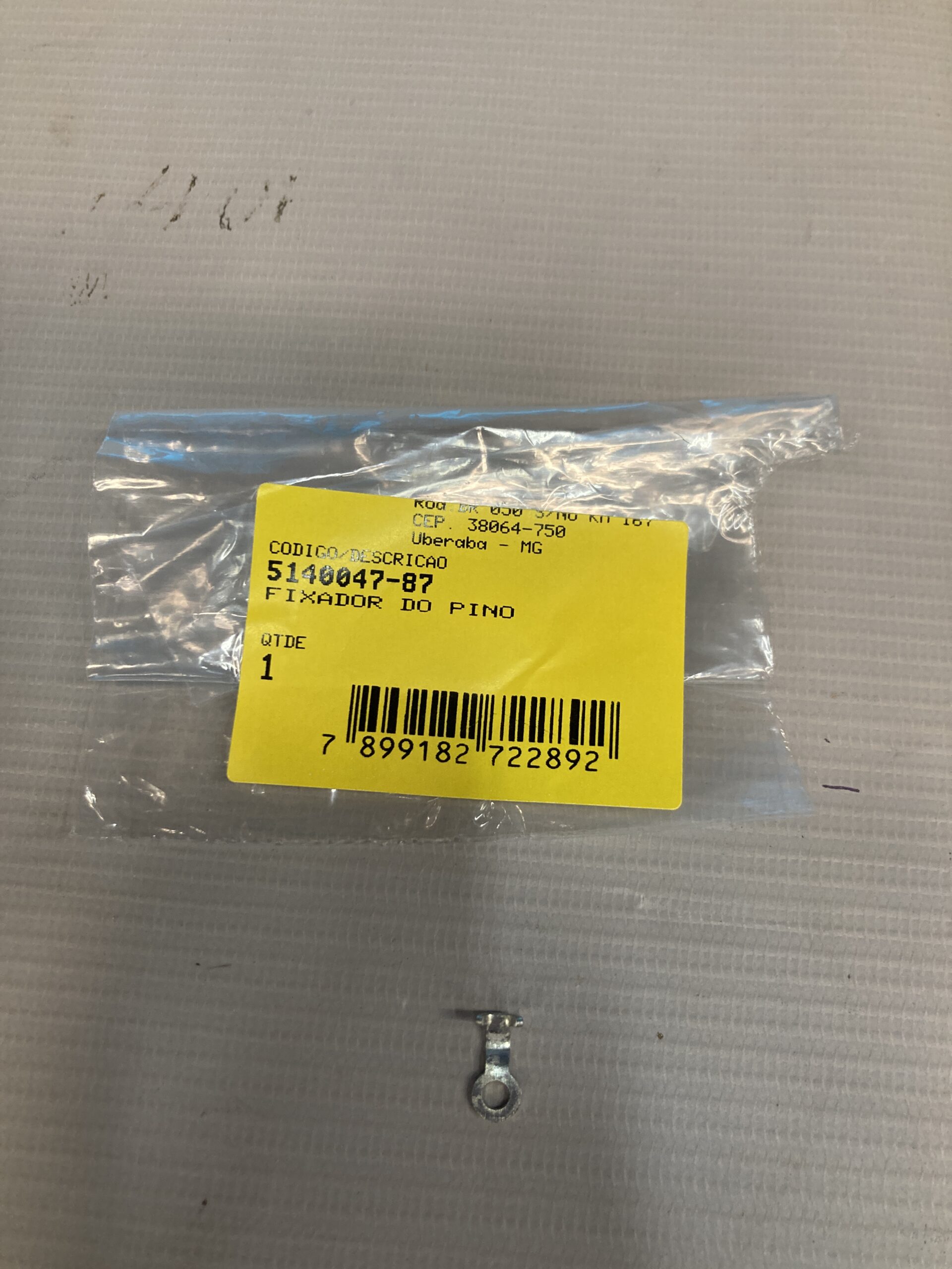 5140047-87 Fixador Do Pino Para Lixadeira Roto E Orbital Sss310-b2 Stanley 5140047-87 - Imagem 1