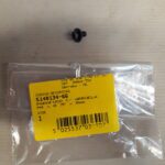 Parafuso C/ Arruela M4 X 0.7p X 8mm Para Serra De Mesa Ou Bancada Dcs7485 Dewalt 5140134-66