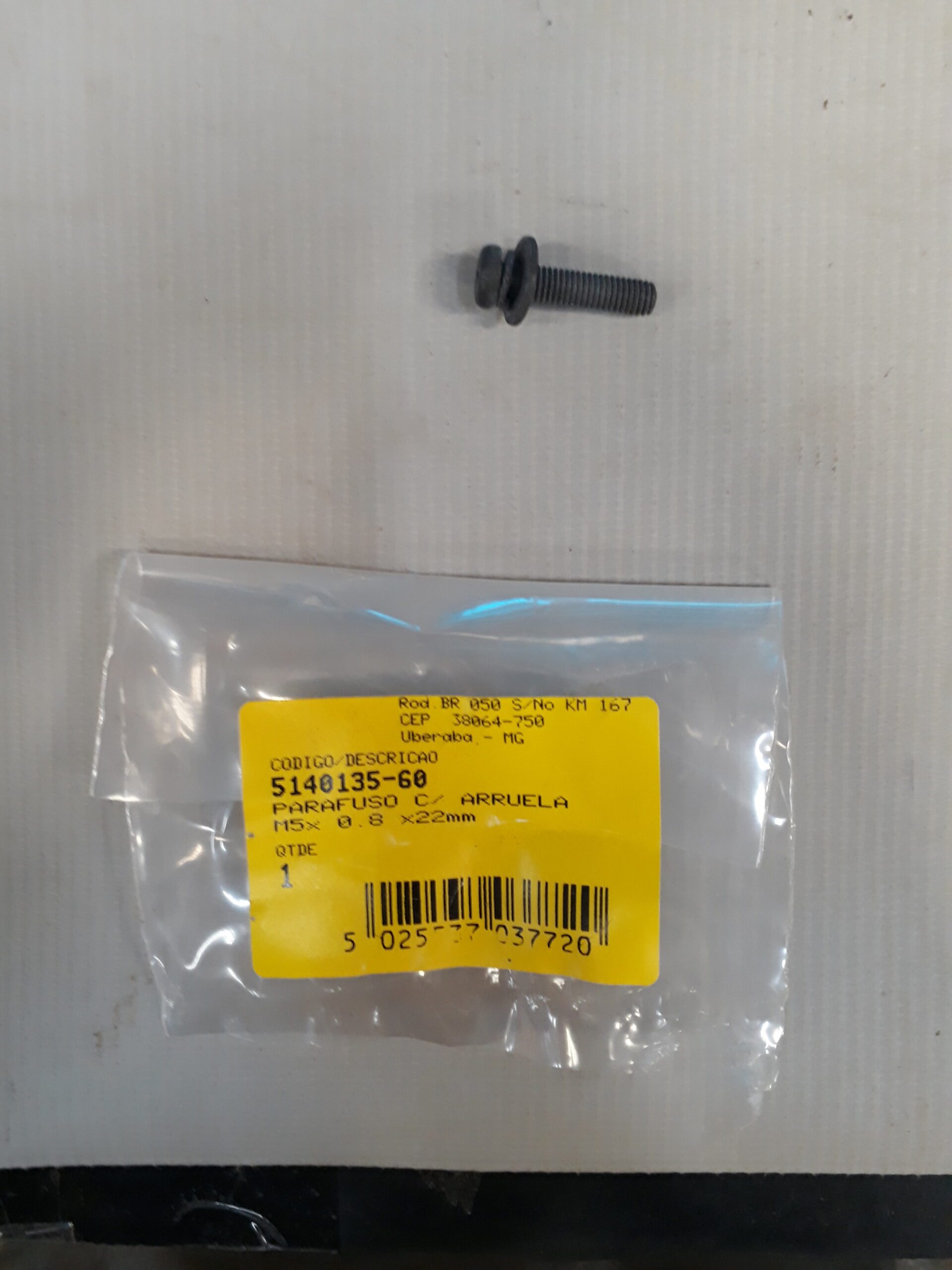 5140135-60 Parafuso C/ Arruela M5x 0.8 X22mm Para Serra De Mesa Ou Bancada Dcs7485 Dewalt 5140135-60 - Imagem 1
