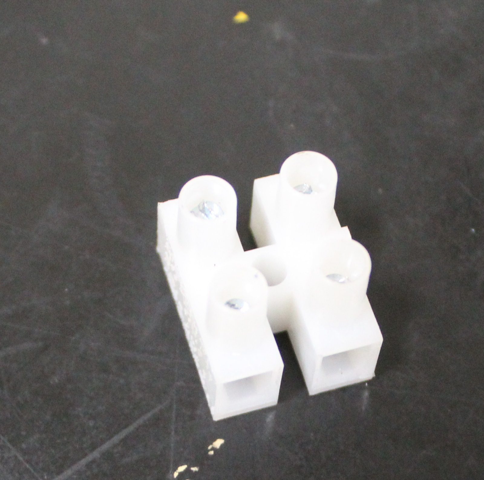 5140163-86 Terminal Em Bloco Para Soprador De Folhas Bv25-b2 Black+decker 5140163-86 - Imagem 1