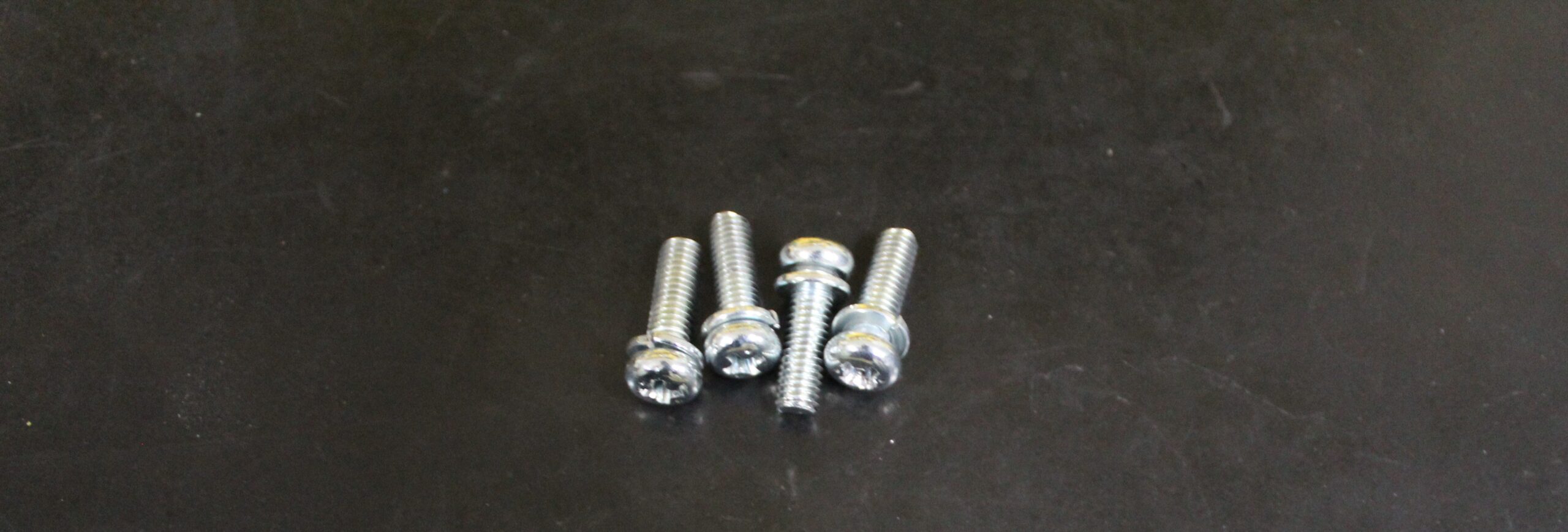 5140169-85 Parafuso Para Esmerilhadeira Angular Sl227-b2 Stanley 5140169-85 - Imagem 1