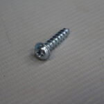Parafuso 5x19.5mm Para Esmerilhadeira Angular Stgs6115-b2 Stanley 5140171-48