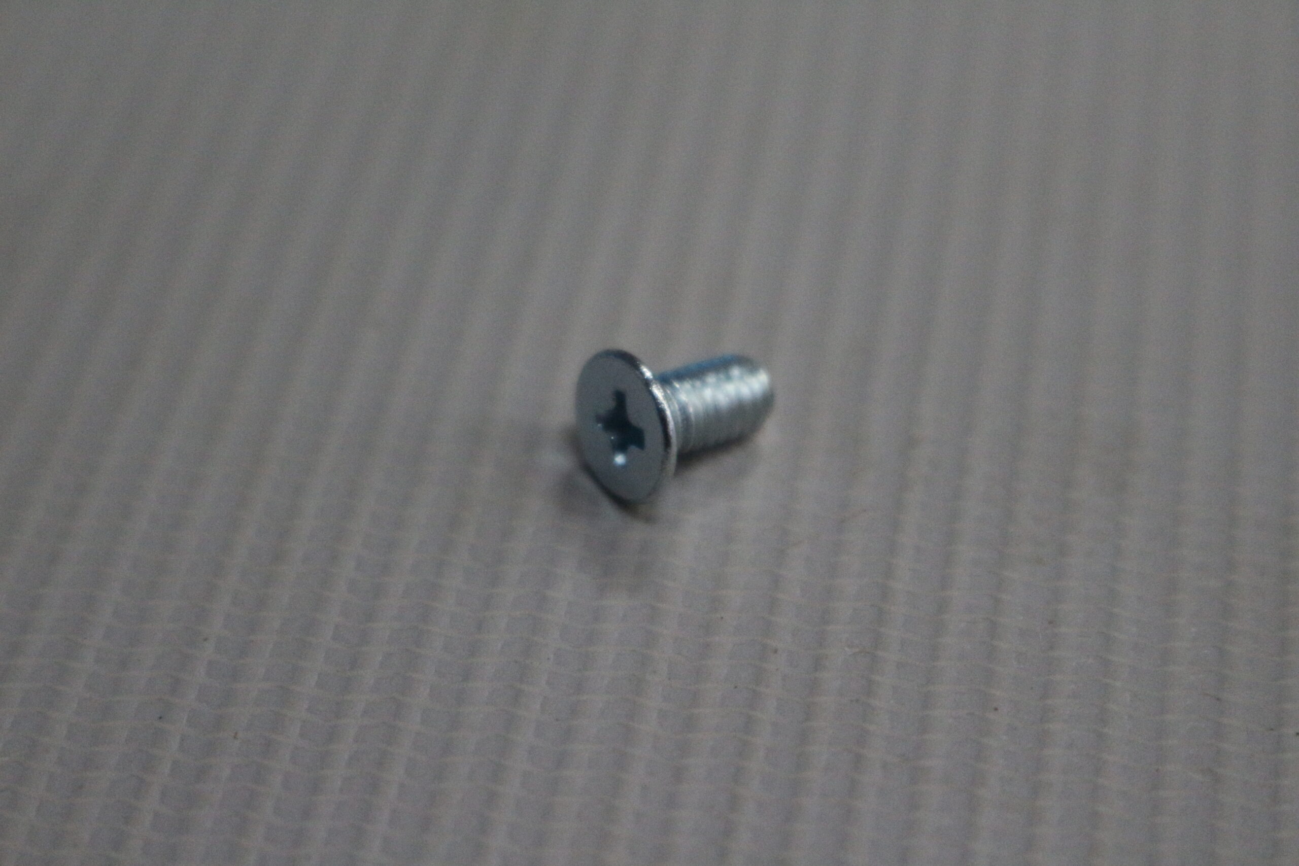 5140171-99 Parafuso 4x6mm Para Furadeira Stdh8013-b2 Stanley 5140171-99 - Imagem 1