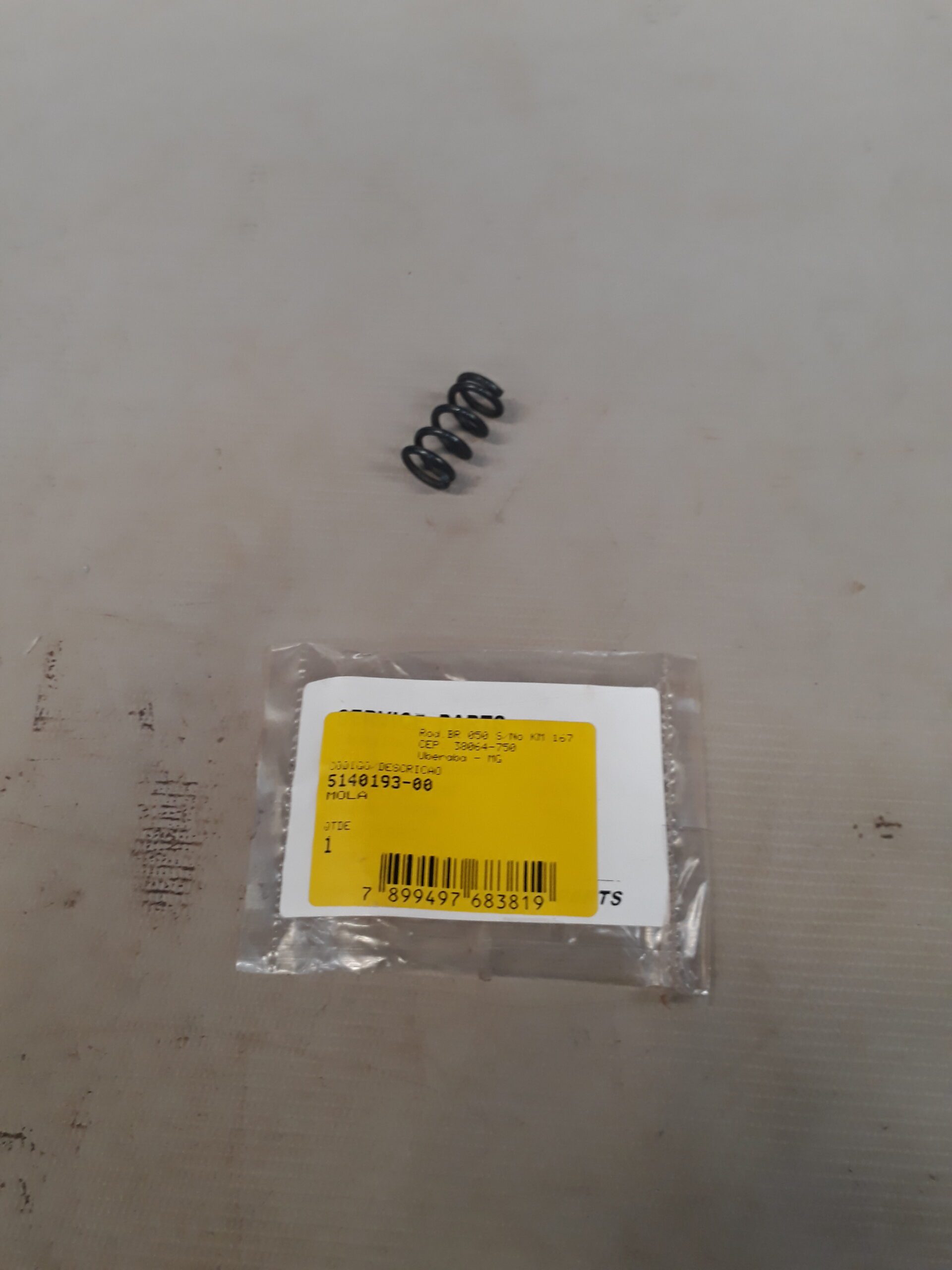 5140193-00 Mola Para Martelo Demolidor Shm5-b2 Stanley 5140193-00 - Imagem 1