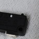Micro Interruptor Para Aparador De Grama Gl350-b2 Black+decker 5140238-03