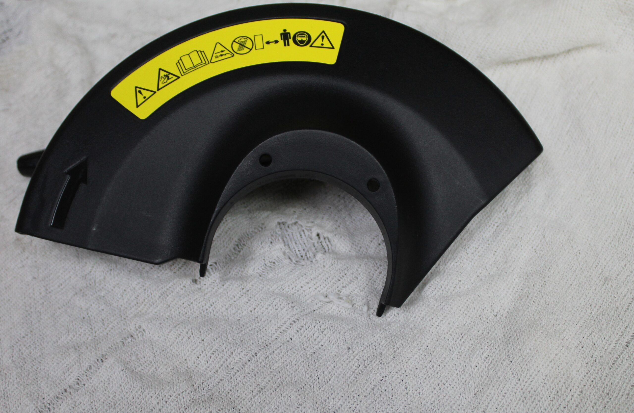 5140238-19 Guarda Para Aparador De Grama Gl350-b2 Black+decker 5140238-19 - Imagem 1
