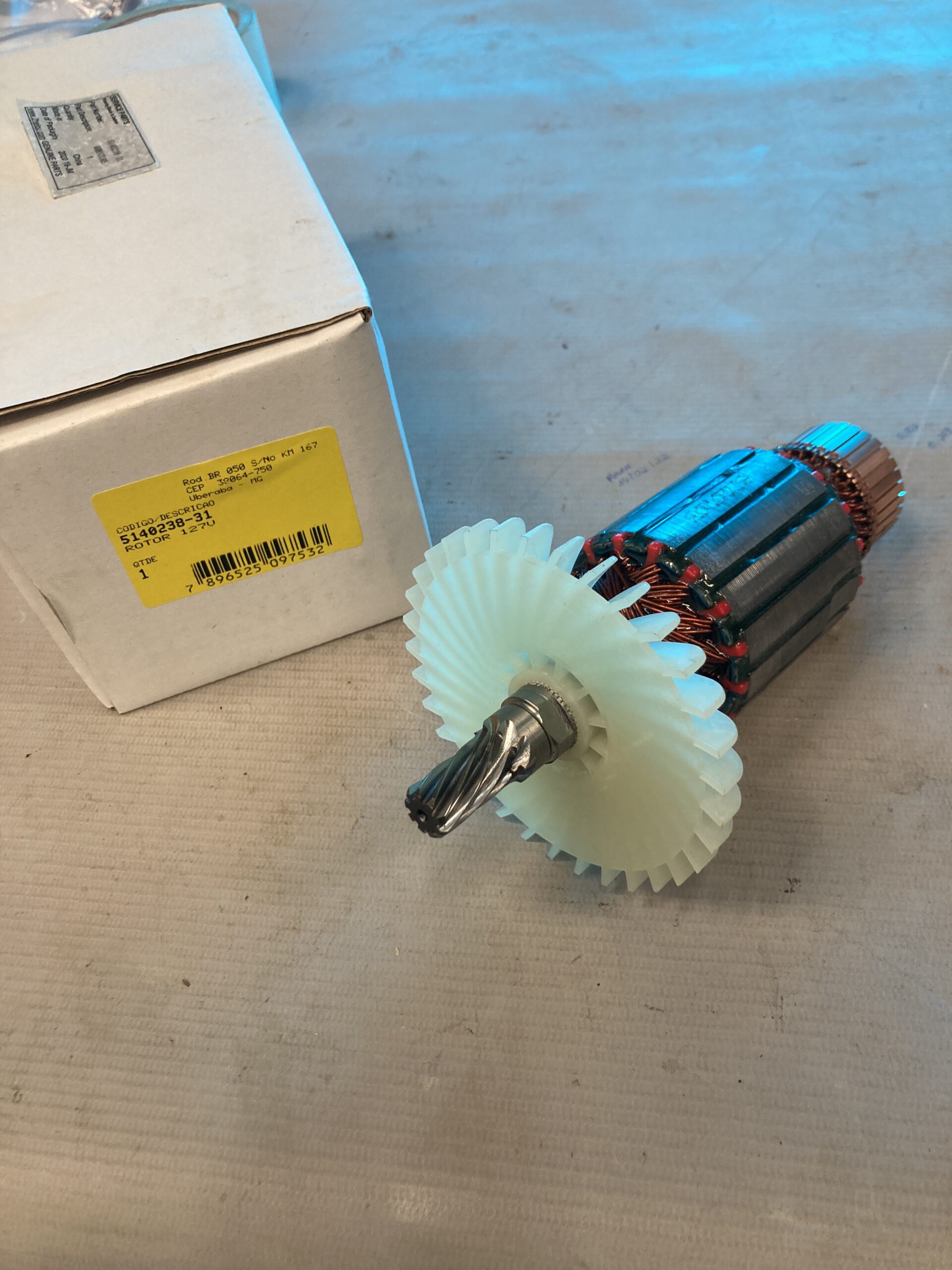 5140238-31 Rotor 127v Para Serra Esquadria Sm16-br Stanley 5140238-31 - Imagem 1
