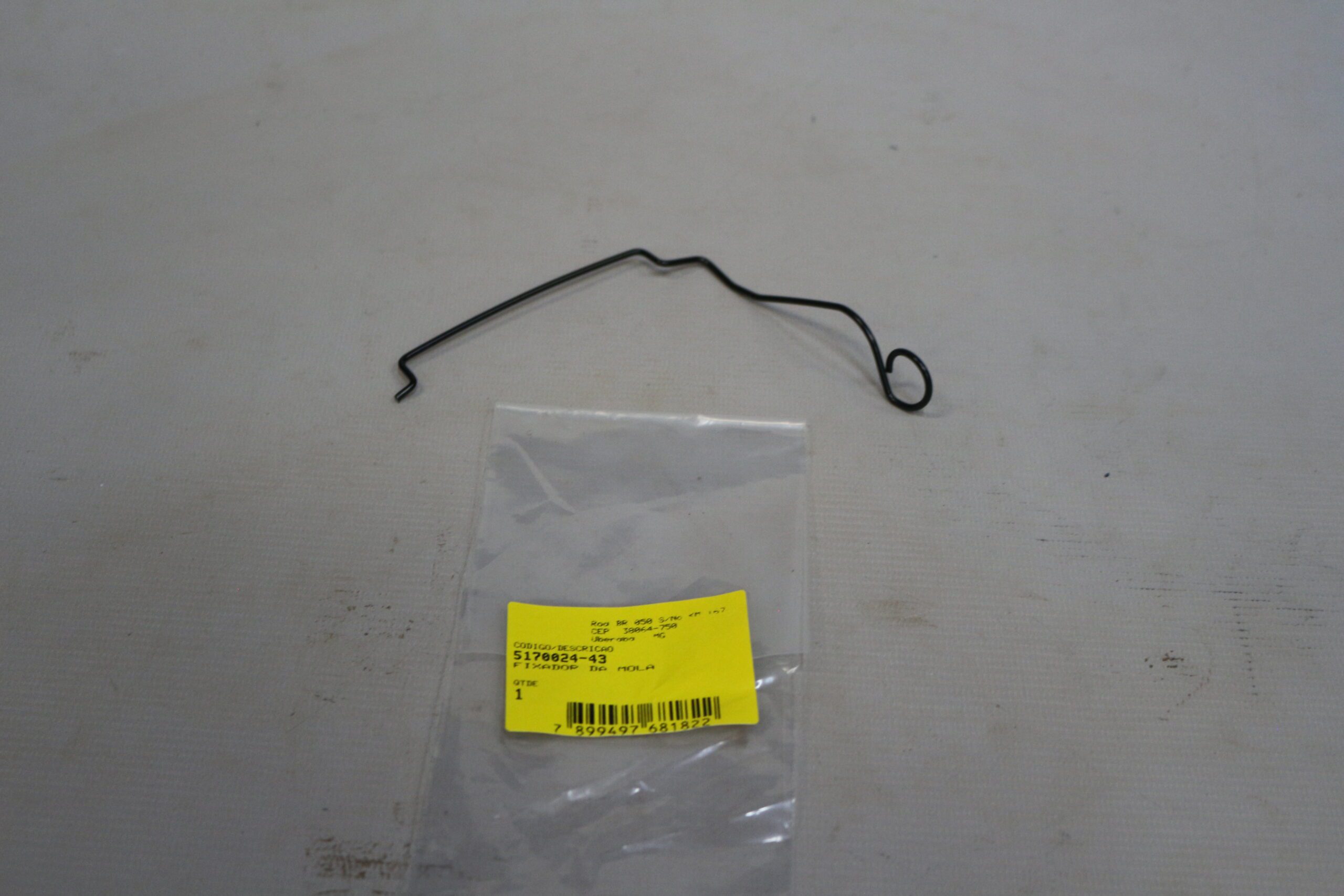 5170024-43 Fixador Da Mola Para Lixadeira Roto E Orbital Bs200-br Black+decker 5170024-43 - Imagem 1