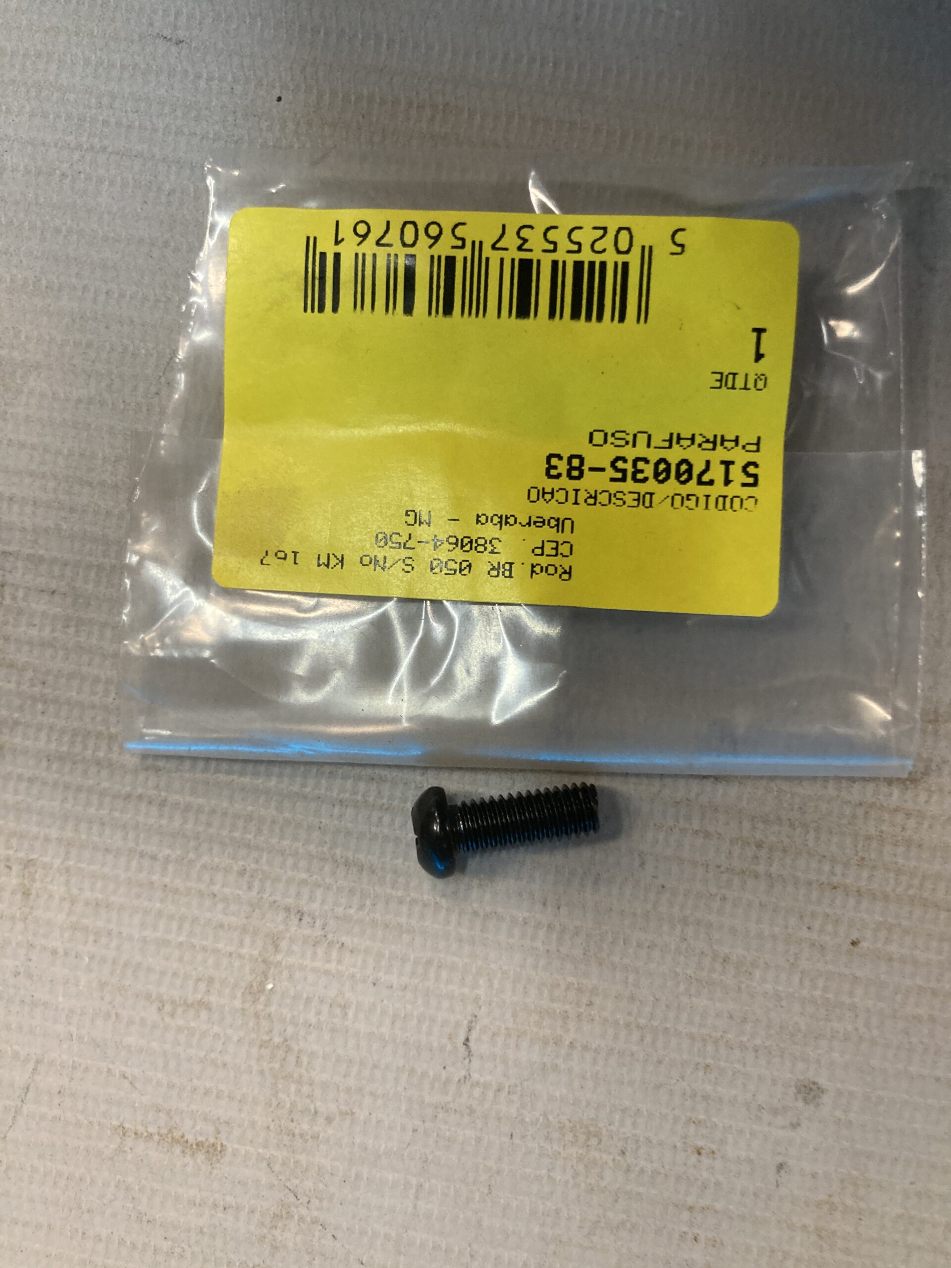 5170035-83 Parafuso Para Serra Esquadria Sm16-b2 Stanley 5170035-83 - Imagem 1