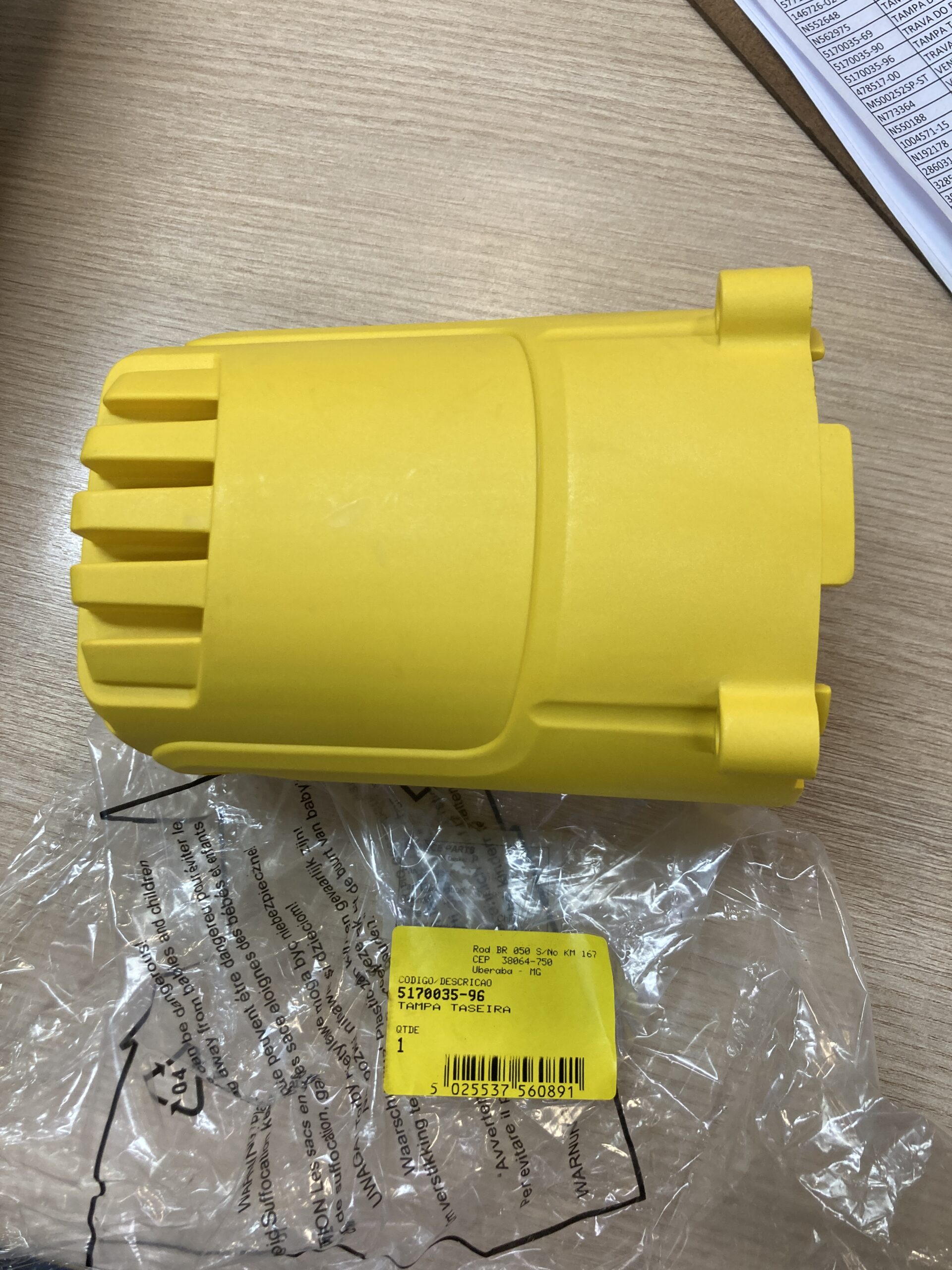 5170035-96 Tampa Taseira Para Serra Esquadria Sm16-b2 Stanley 5170035-96 - Imagem 1