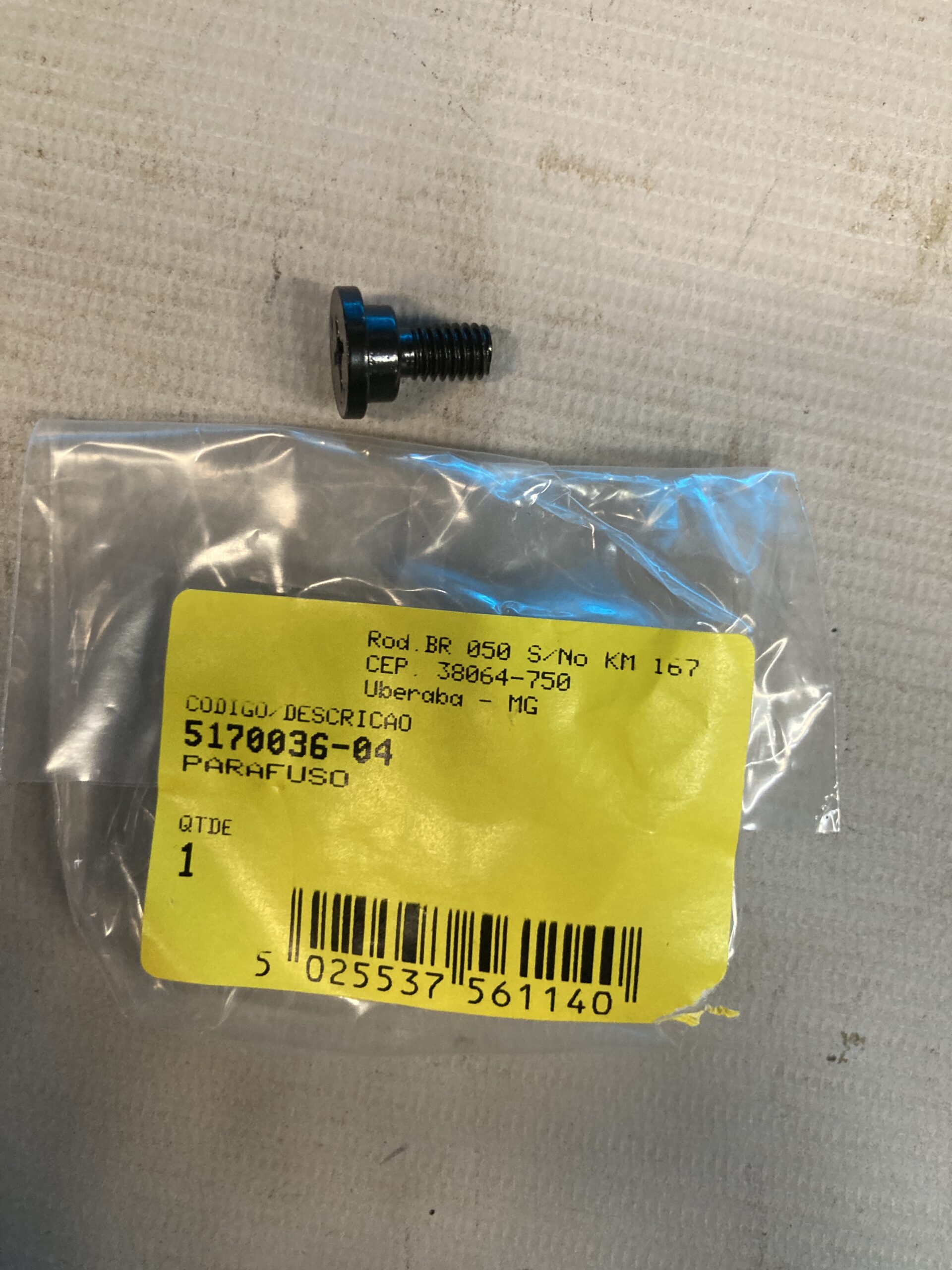 5170036-04 Parafuso Para Serra Esquadria Sm16-b2 Stanley 5170036-04 - Imagem 1