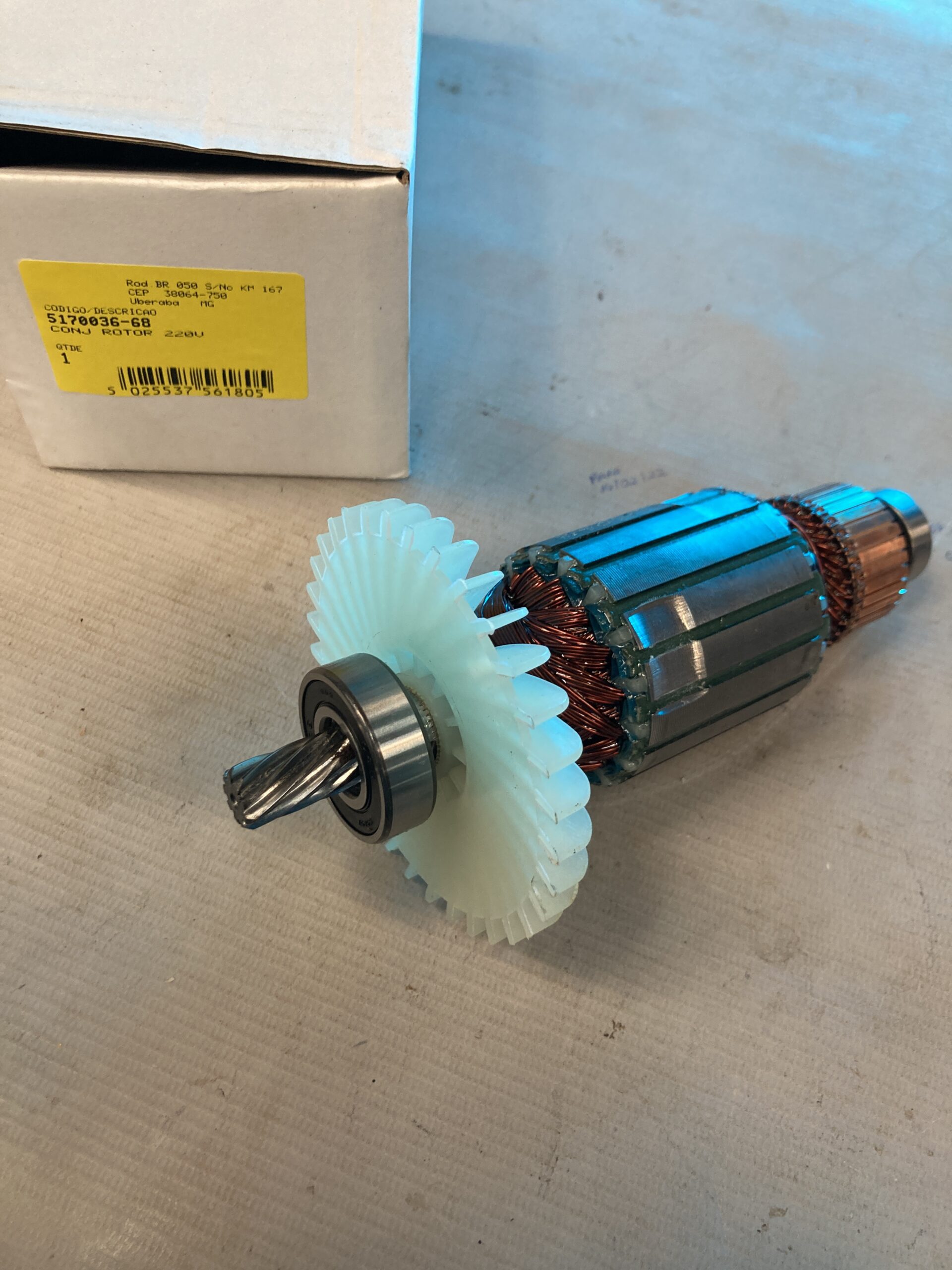 5170036-68-1 Conj Rotor 220v Para Serra Esquadria Sm16-b2 Stanley 5170036-68 - Imagem 1