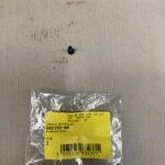 Parafuso Para Aparador De Grama Dcst922be Dewalt 582193-00