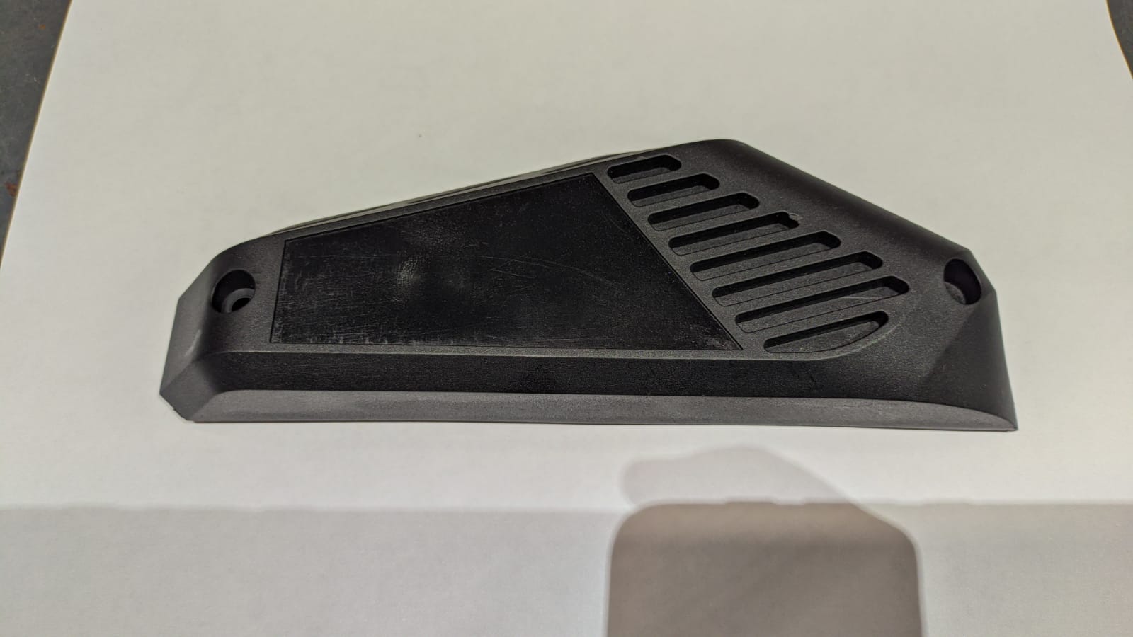 597730-00 Tampa Esquerda Para Plaina 7698-b2 Black+decker 597730-00 - Imagem 1