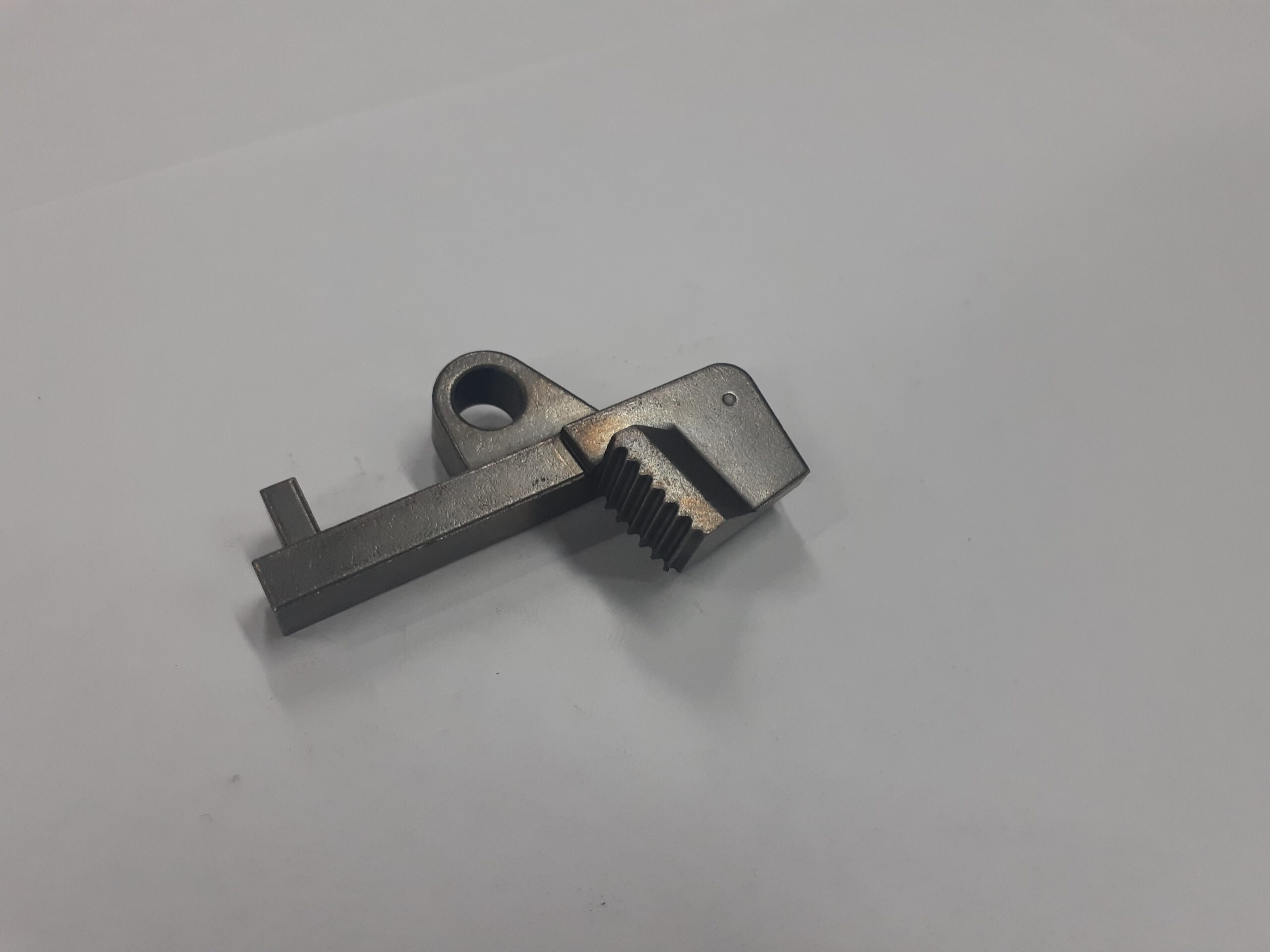 618185-00 Bloco Fixador Para Serra Esquadria Dws780-b2 Dewalt 618185-00 - Imagem 1