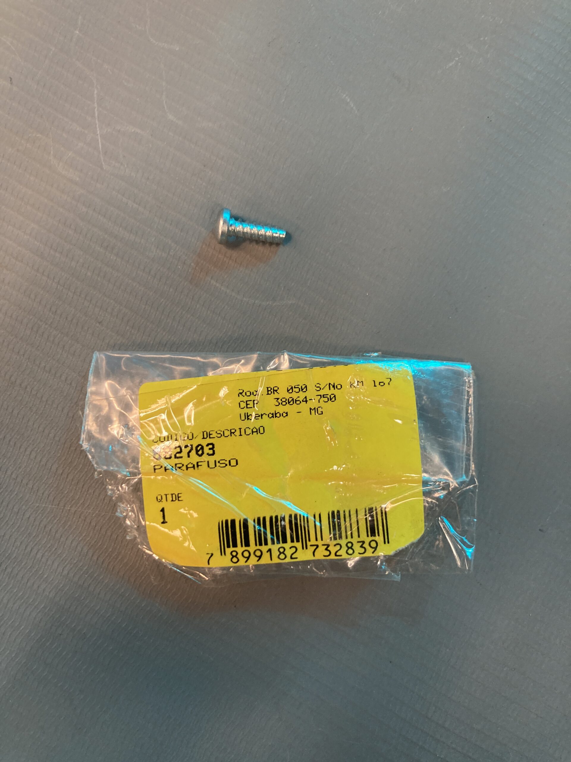 882703 Parafuso Para Serra Sabre Dw311-b2 Dewalt 882703 - Imagem 1