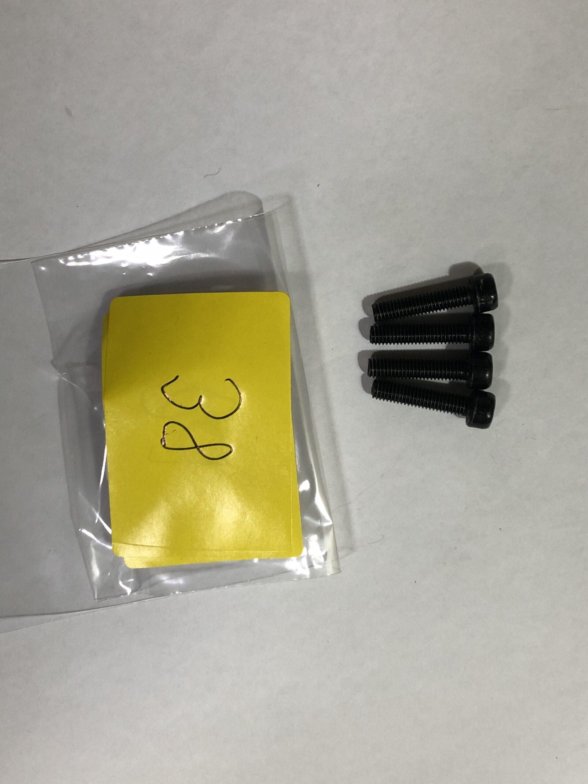 90614038 Parafuso Para Aparador De Grama Dcst920 Dewalt 90614038 - Imagem 1