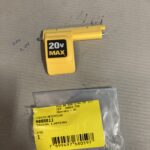 Trava Lamina Para Serra Sabre Dcs380-b3 Dewalt N088811