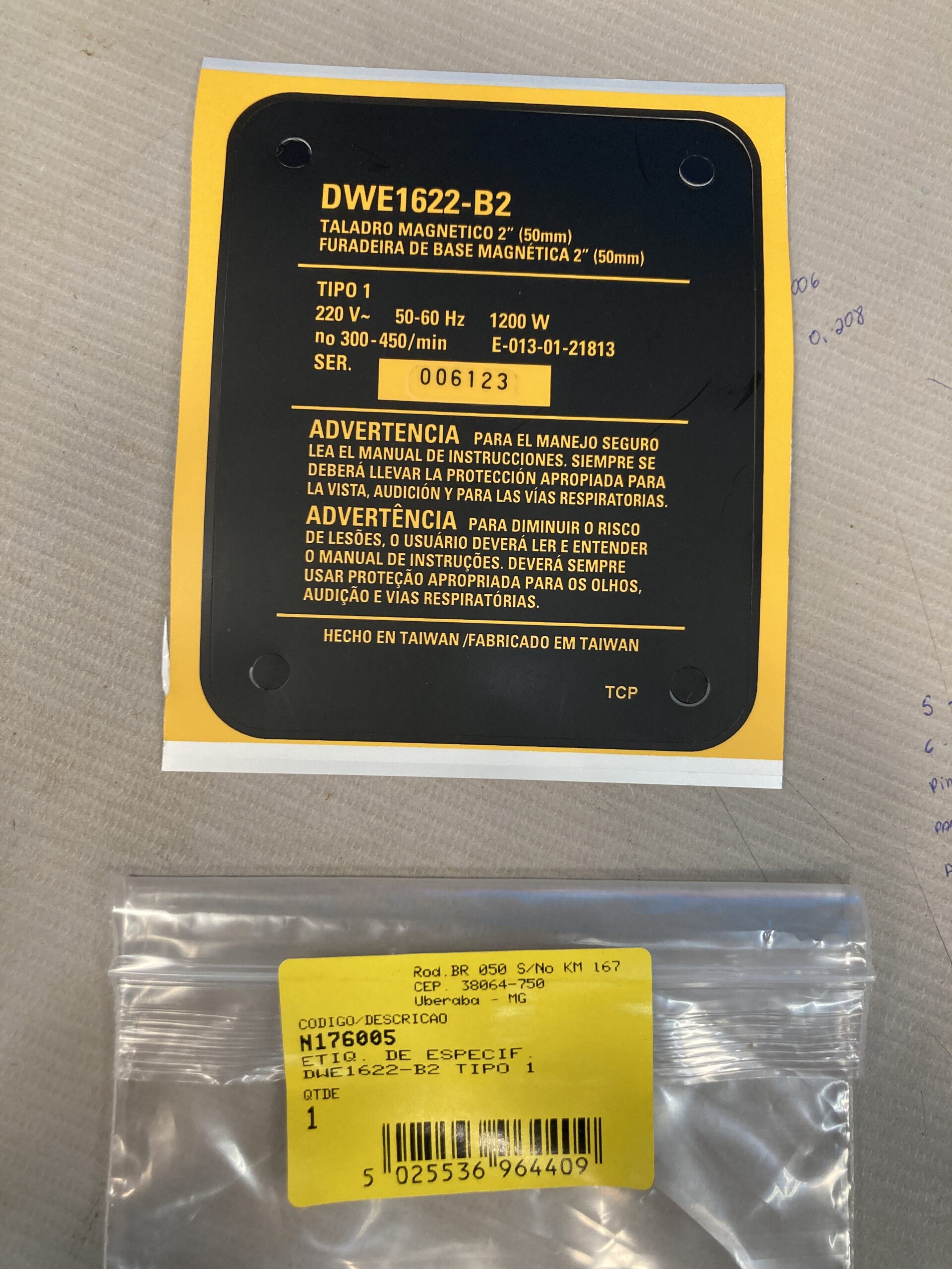 N176005 Etiq. De Especif. Dwe1622-b2 Tipo 1 Para Furadeira Dwe1622-b2 Dewalt N176005 - Imagem 1