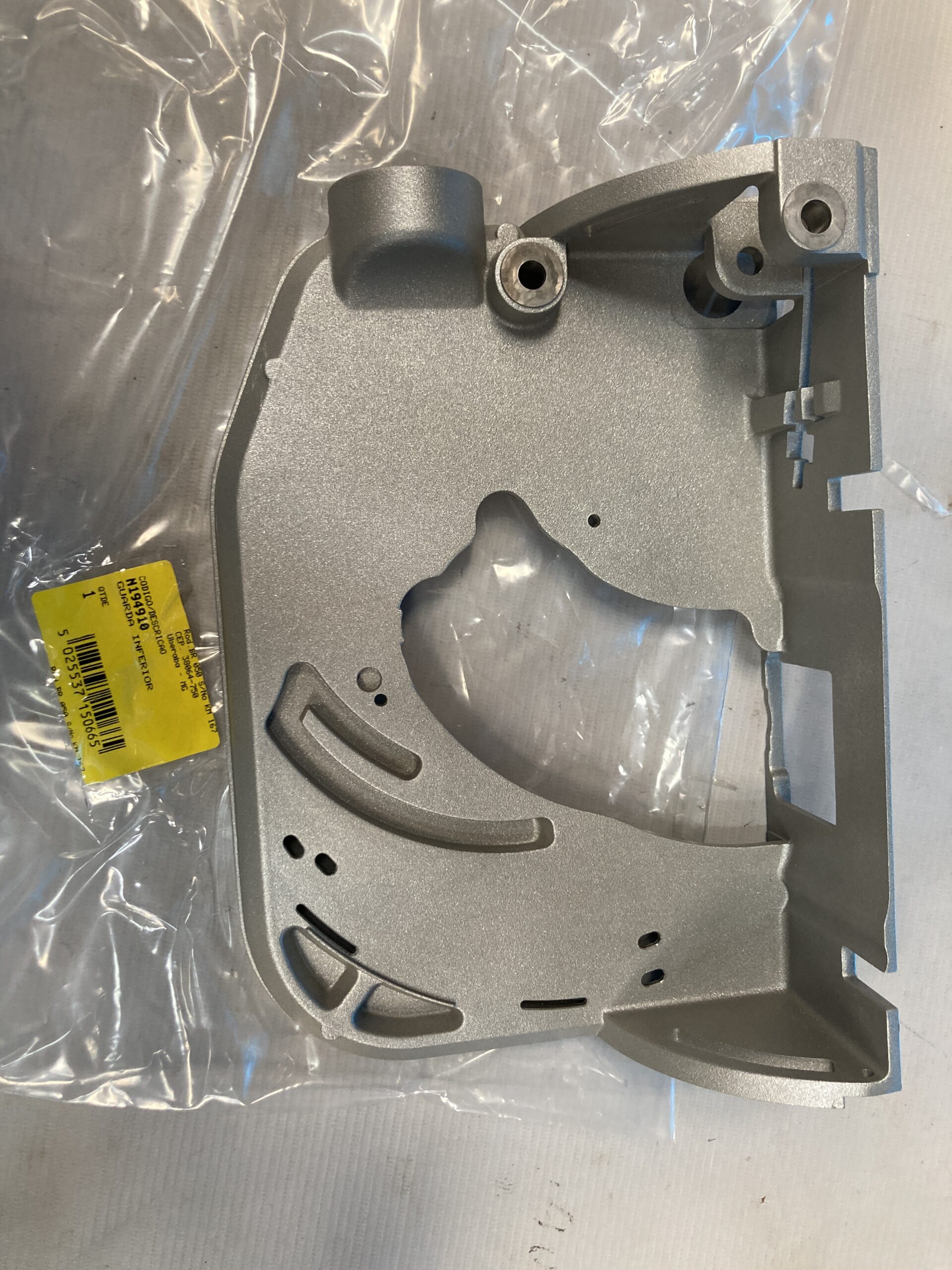 N194910 Guarda Inferior Para Serra Circular Dws520k-b2 Dewalt N194910 - Imagem 1
