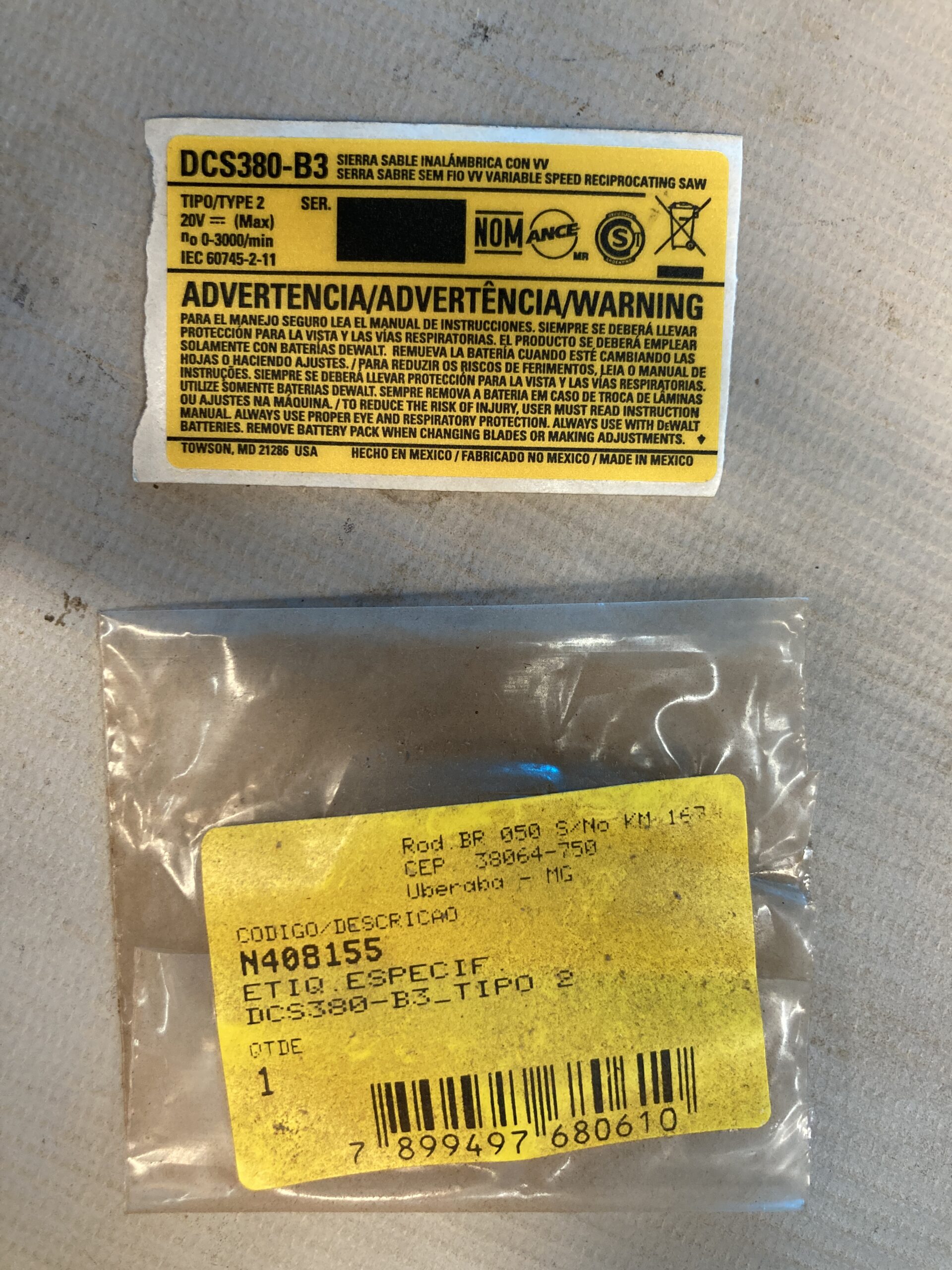 N408155 Etiq.especif. Dcs380-b3_tipo 2 Para Serra Sabre Dcs380-b3 Dewalt N408155 - Imagem 1