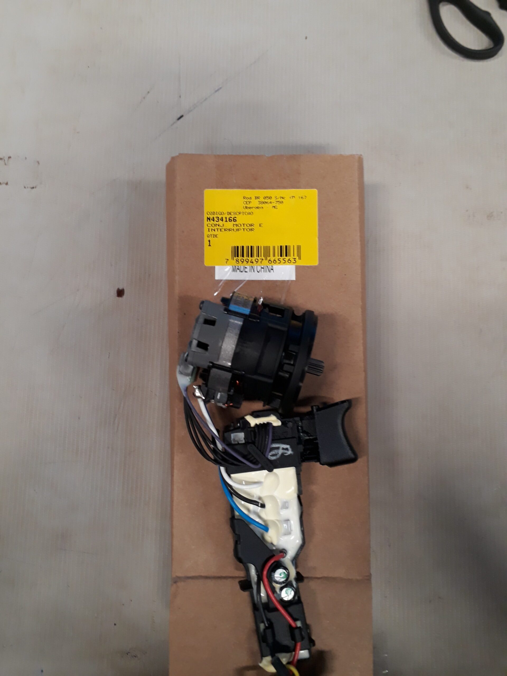N434166 Conj. Motor E Interruptor Para Chave De Impacto Dcf886-b2 Dewalt N434166 - Imagem 1
