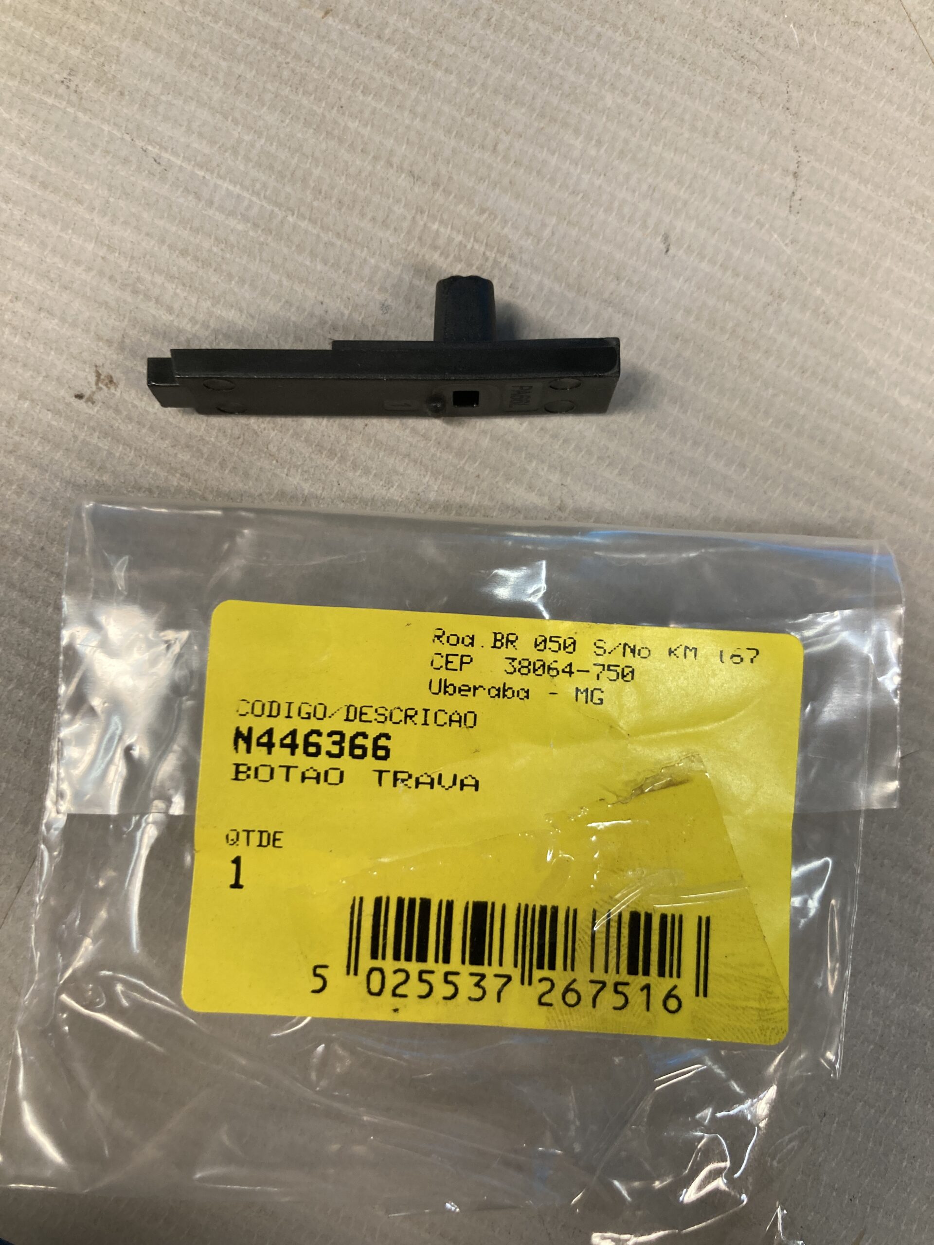 N446366 Botao Trava Para Pistola Aplicadora De Silicone E Selantes Dce560b Dewalt N446366 - Imagem 1