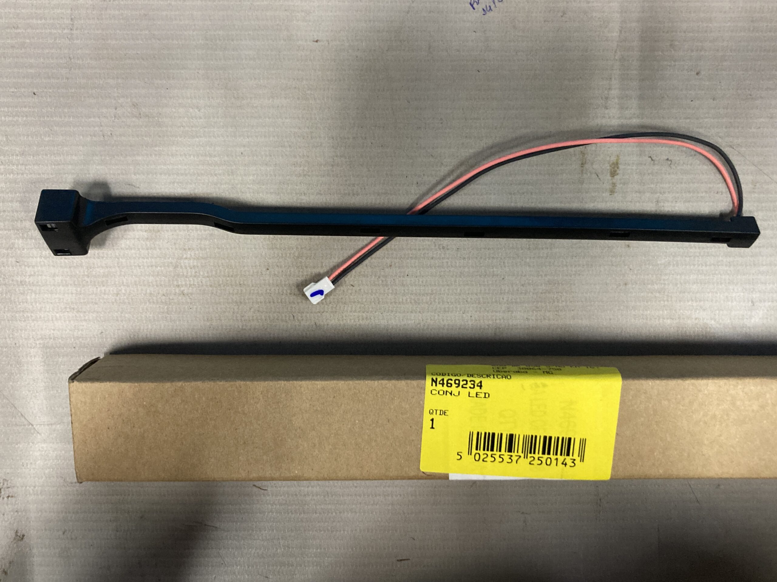 N469234 Conj Led Para Serra Sabre Dcs388t2 Dewalt N469234 - Imagem 1
