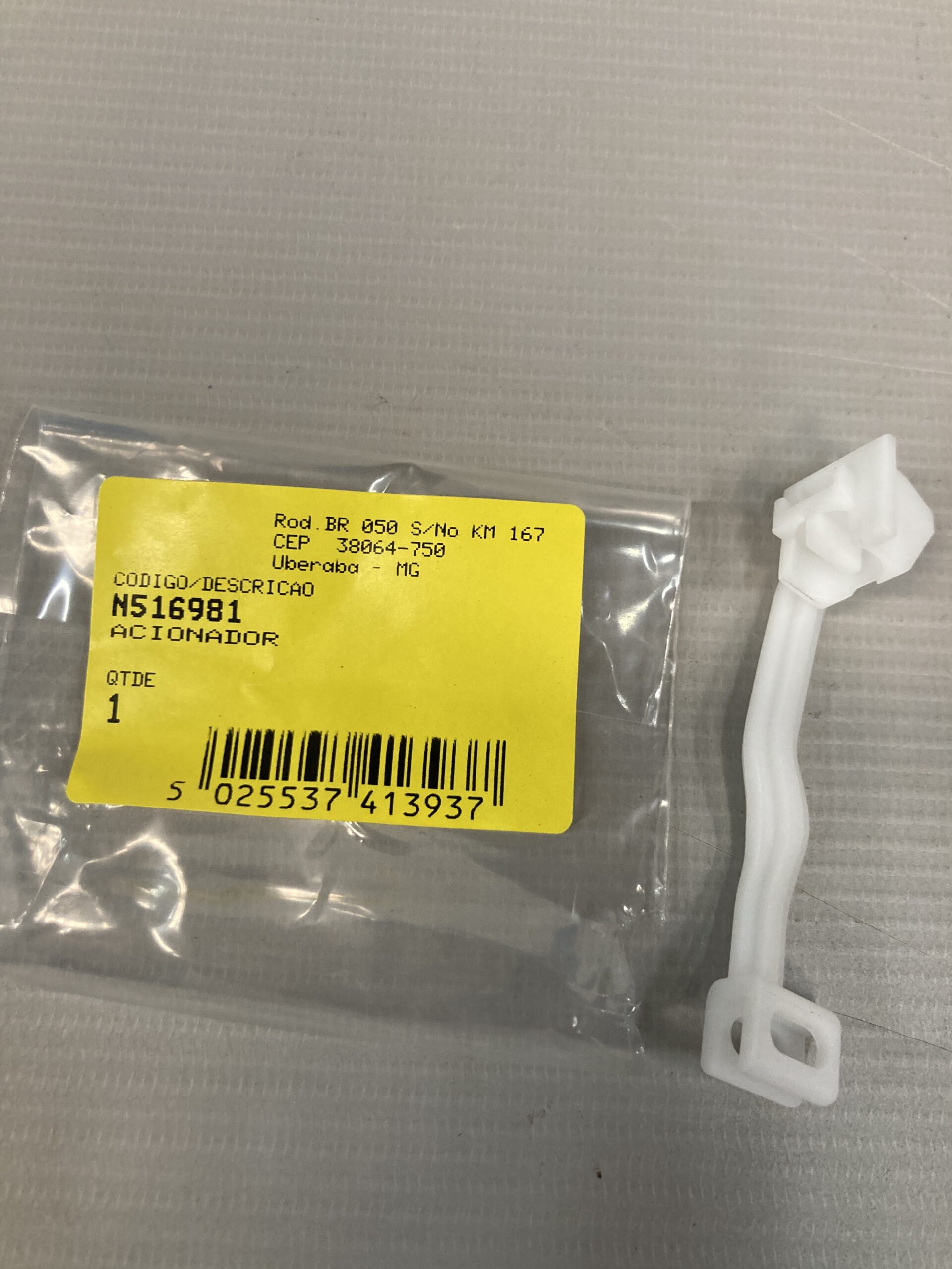 N516981 Acionador Para Aparador De Cerca Viva Behts401-b2 Black+decker N516981 - Imagem 1