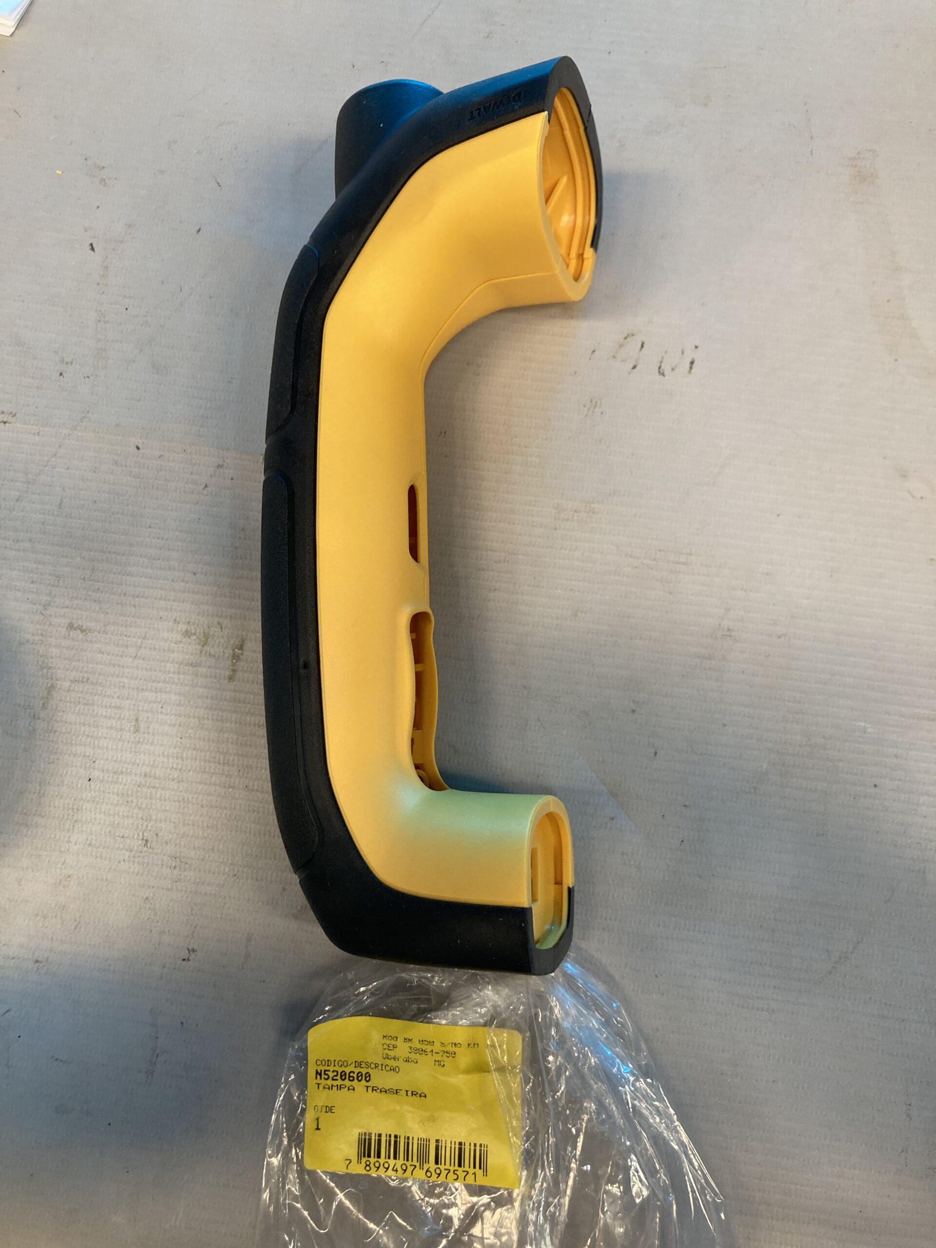 N520600 Empunhadura Traseira Para Martelo Perfurador D25733-b2 Dewalt N520600 - Imagem 1