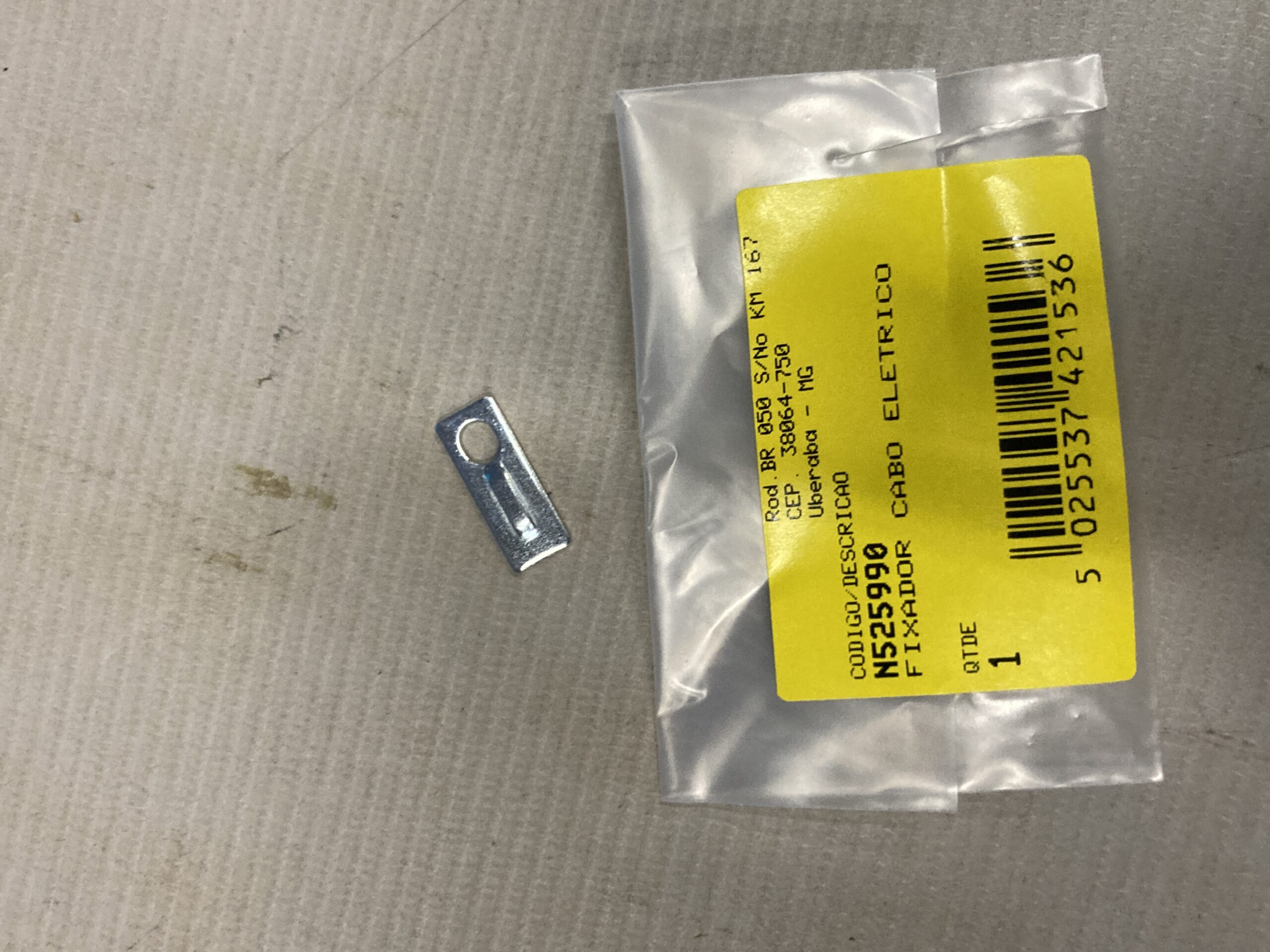 N525990 Fixador Cabo Eletrico Para Esmerilhadeira Angular Dwe4010-b2 Dewalt N525990 - Imagem 1