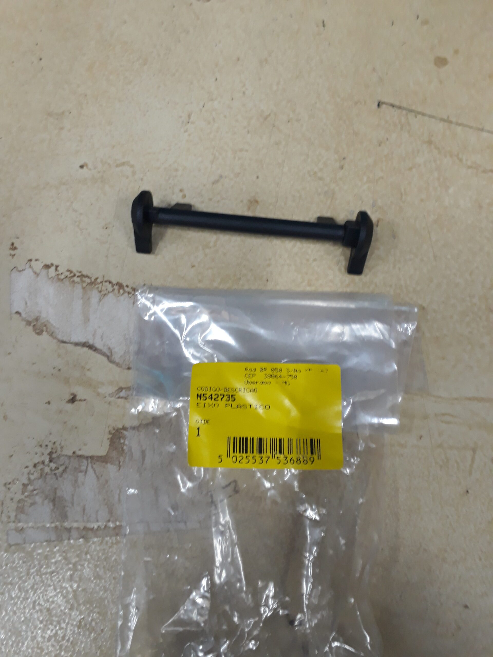 N542735 Eixo Plastico Para Serra Esquadria Dws713-b2 Dewalt N542735 - Imagem 1