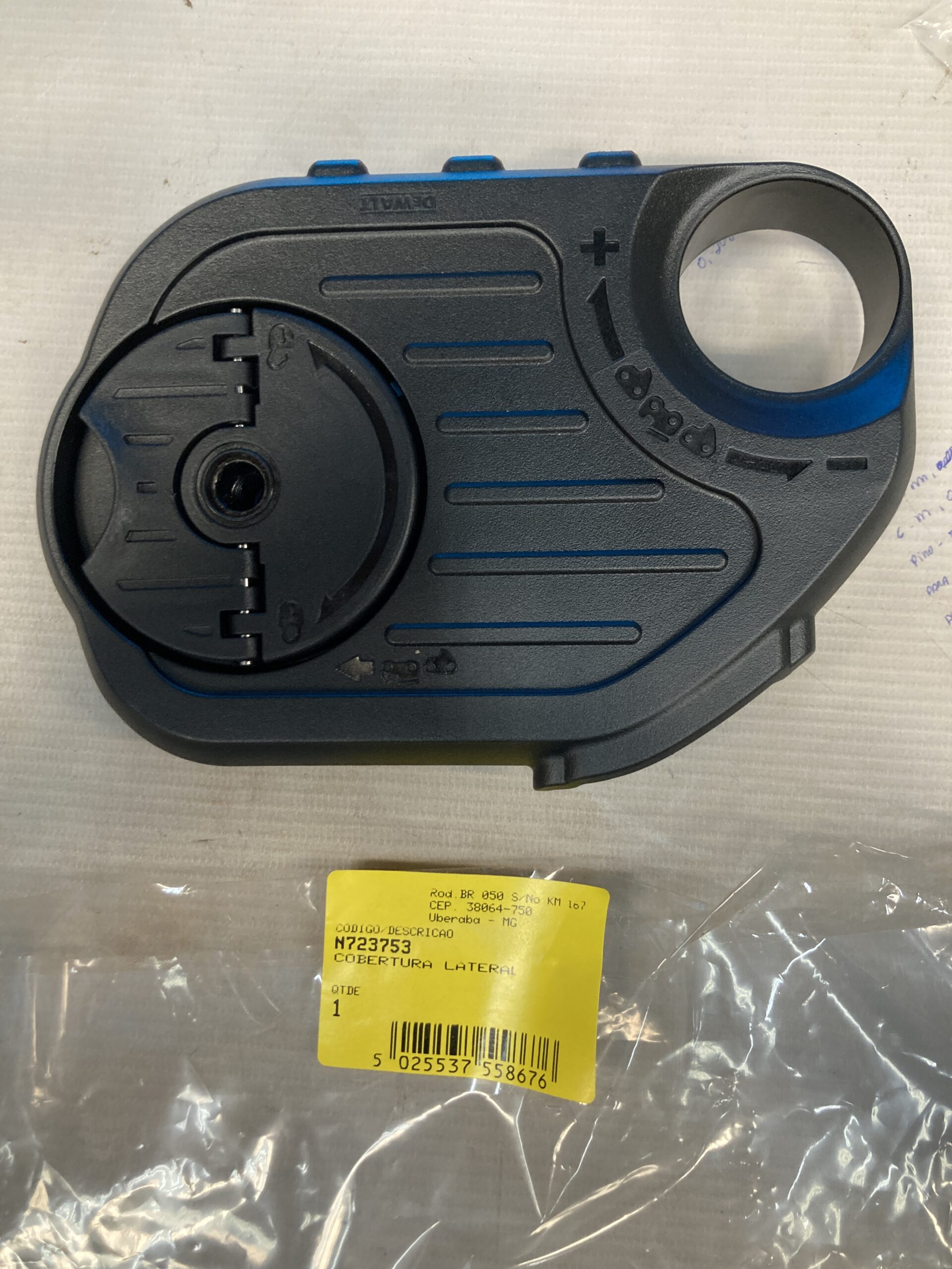 N723753 Cobertura Lateral Para Motosserra Dccs620 Dewalt N723753 - Imagem 1