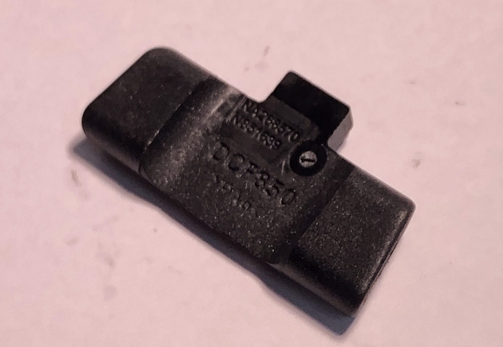 N851639 Seletor De Reversao Para Parafusadeira Bateria 20v Dcf850 Dewalt N851639 - Imagem 1