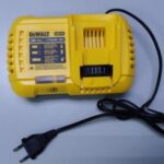 Carregador Bat Flexvolt 20v 8a 127v Dc Para Serra Circular Dcs575t2 Dewalt Na232889