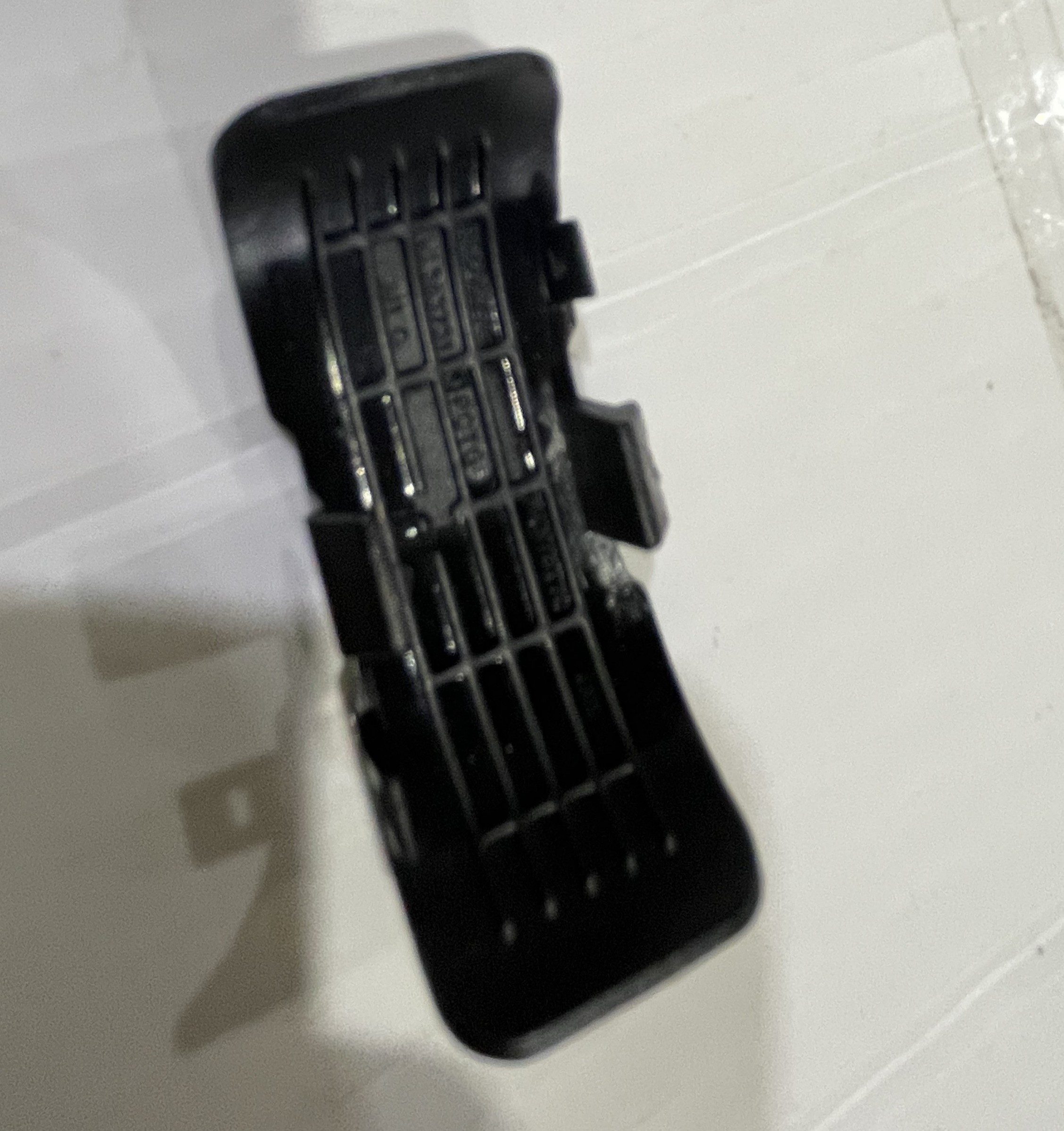 NA575170 Tampa/cobertura Para Parafusadeira Bateria 20v Bcd383 Black+decker Na575170 - Imagem 1